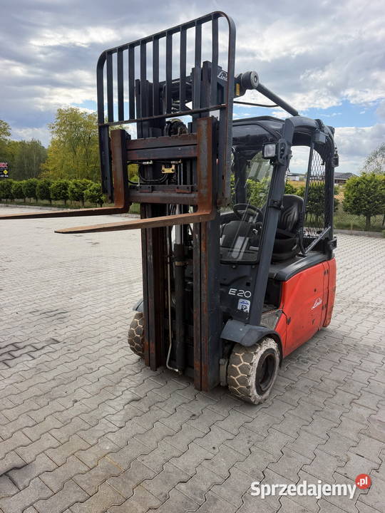 wózek widłowy elektryczny LINDE E20L Triplex