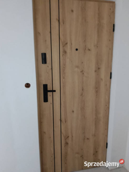 Duża Kawalerka 3 piętra i więcej świętokrzyskie Jędrzejów