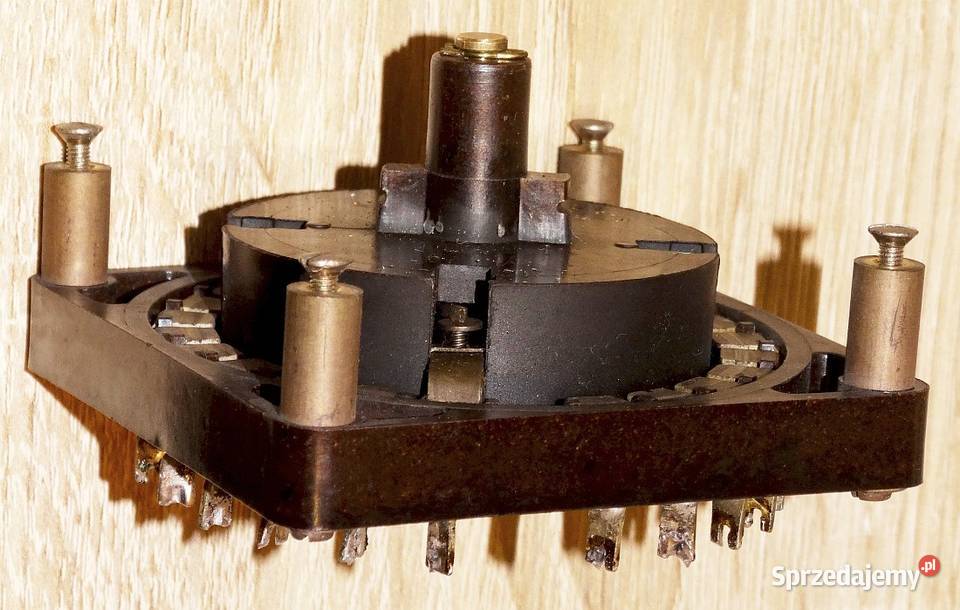 Przełącznik obrotowy 11 pozycyjny 2 sekcyjny 20 Gliwice sprzedam