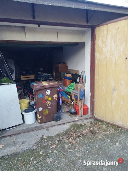 Garaż murowany w szeregowcu Jeżyce Poznań samodzielny
