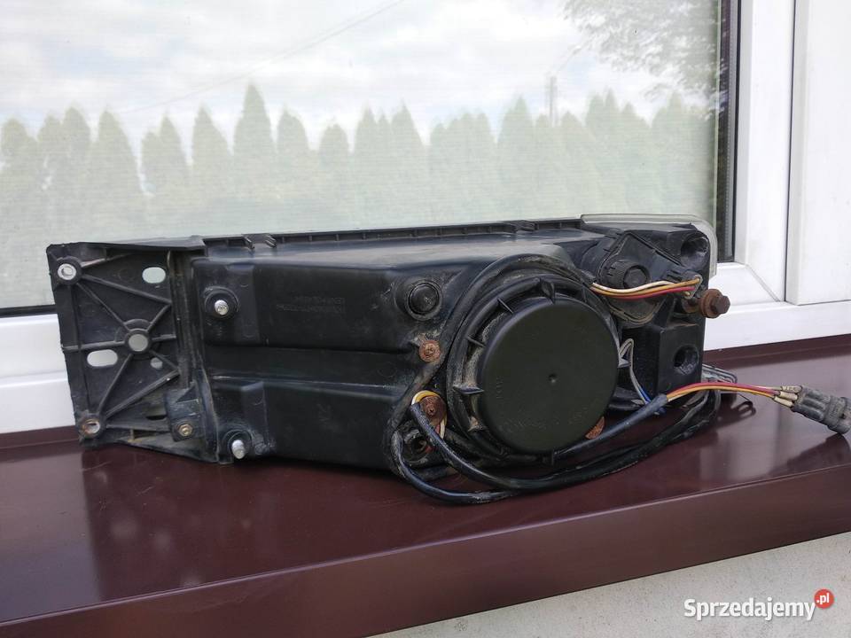 Iveco Eurocargo I 1 lampa przednia prawa Sieradz