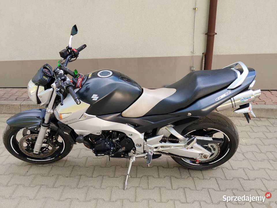 Suzuki GSR 600