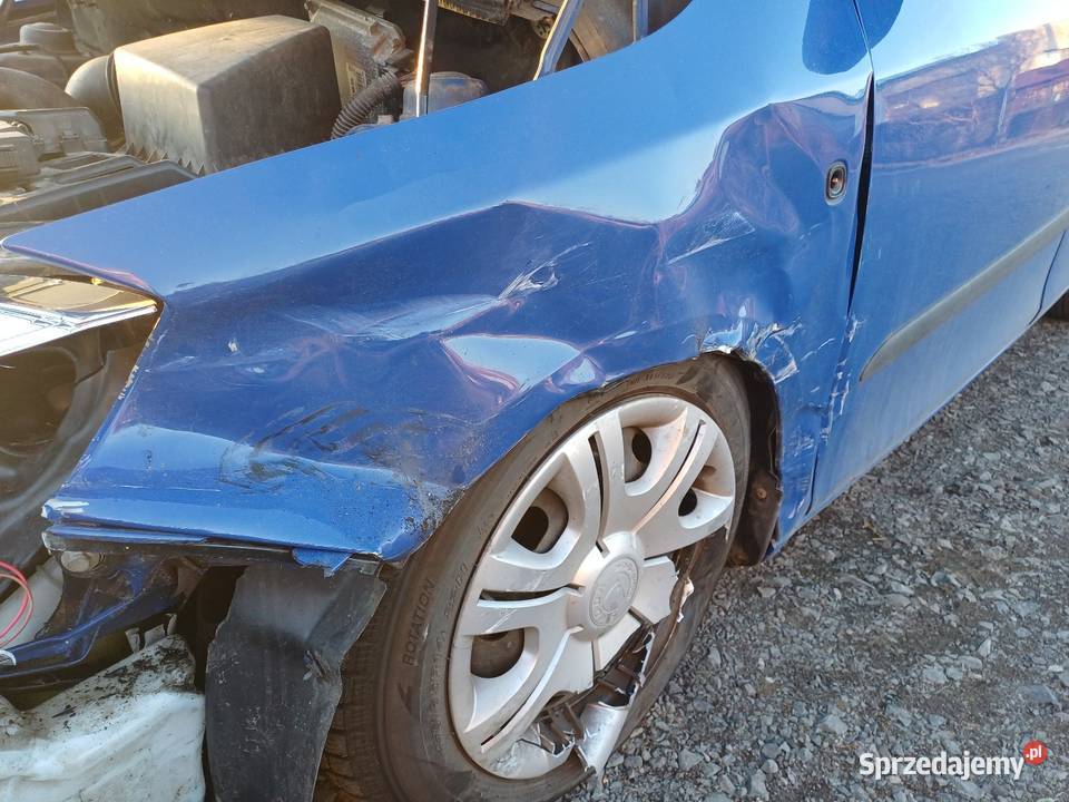 Skoda Fabia II Hatchback 12i 60 2008r uszkodzony Lubin