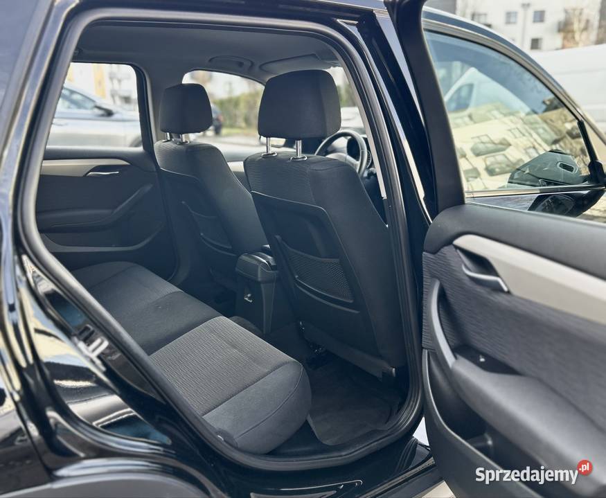 BMW X1 sDrive18i 20 benzyna 2013r zadbana Niski Rok produkcji 2013 Szczecin