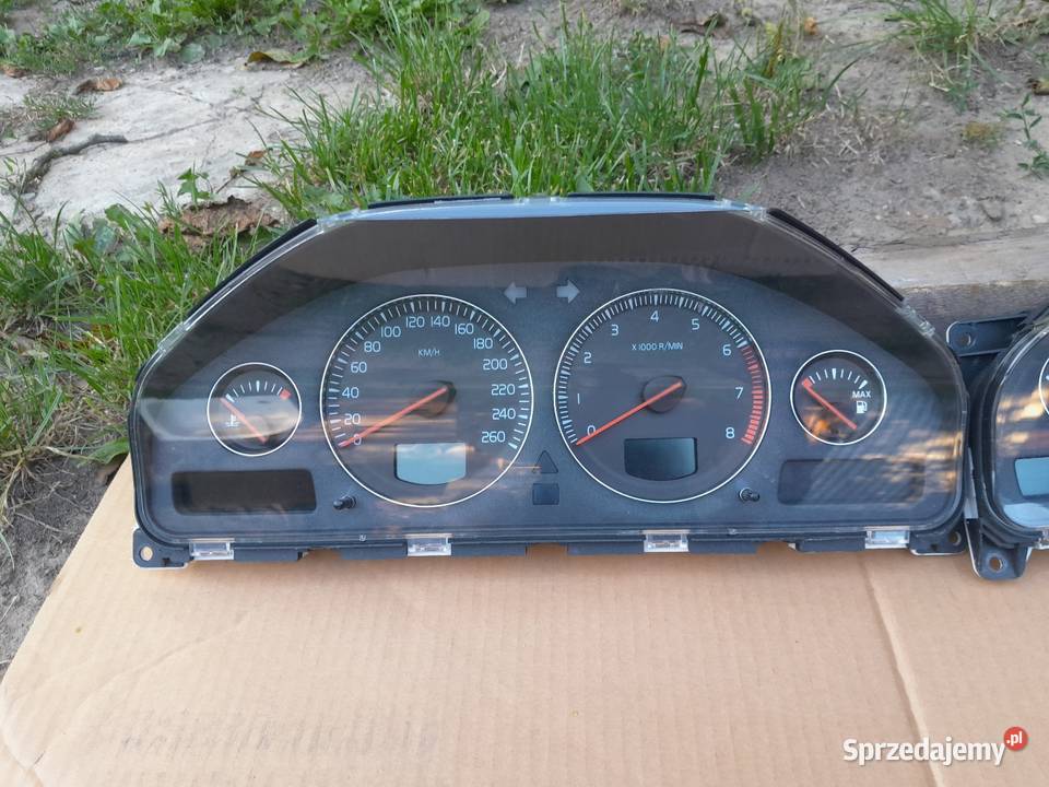 Zegary Licznik do Volvo V70 S60 XC70 XC90 25 T osobowe lubelskie Zarzeka sprzedam