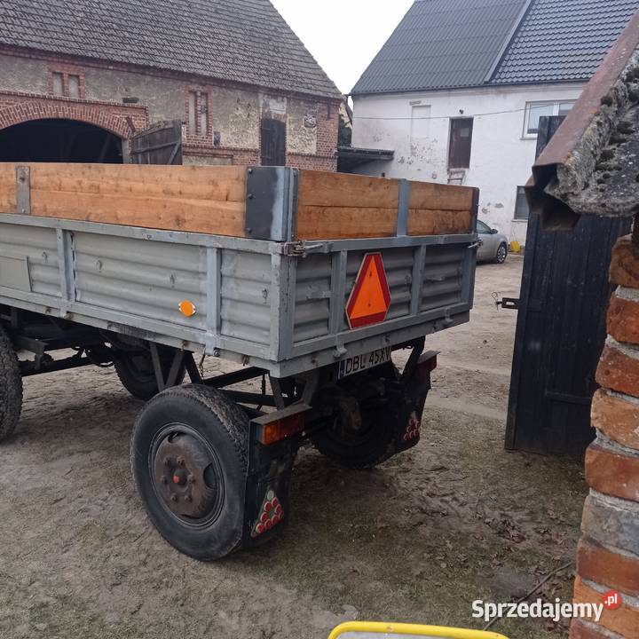 Przyczepa rolnicza wywrotka zarejestrowana oc