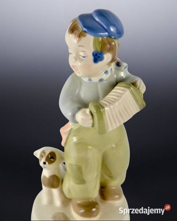 WYPRZEDAŻ Chłopiec z akordeonem Royal Dux Porcelana i szkło Porcelana i szkło mazowieckie Bronisze