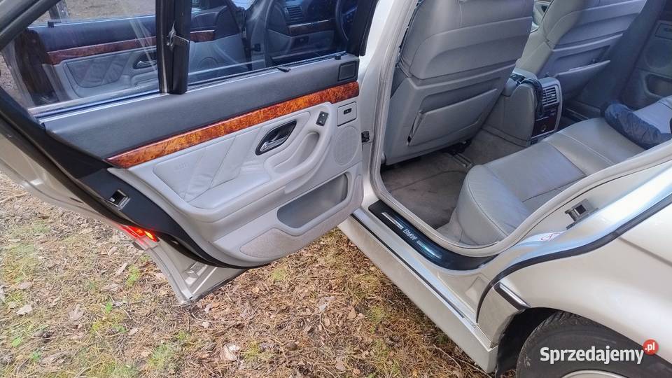 BMW E38 Radom