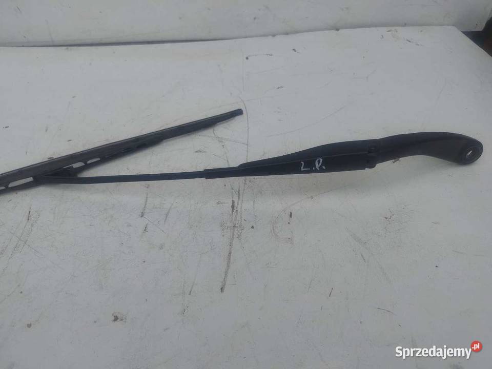 RAMIE WYCIERACZKI LEWY PRZÓD DACIA SANDERO
