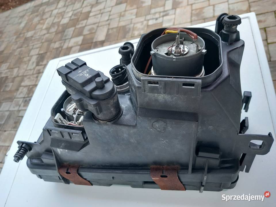 BMW e36 Reflektor ZKW soczewka lampa prawa Rok produkcji 1991 podkarpackie sprzedam