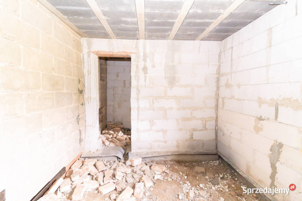 Dom 80m2 w trakcie remontu Jędrzejowice 2100m2 sprzedam