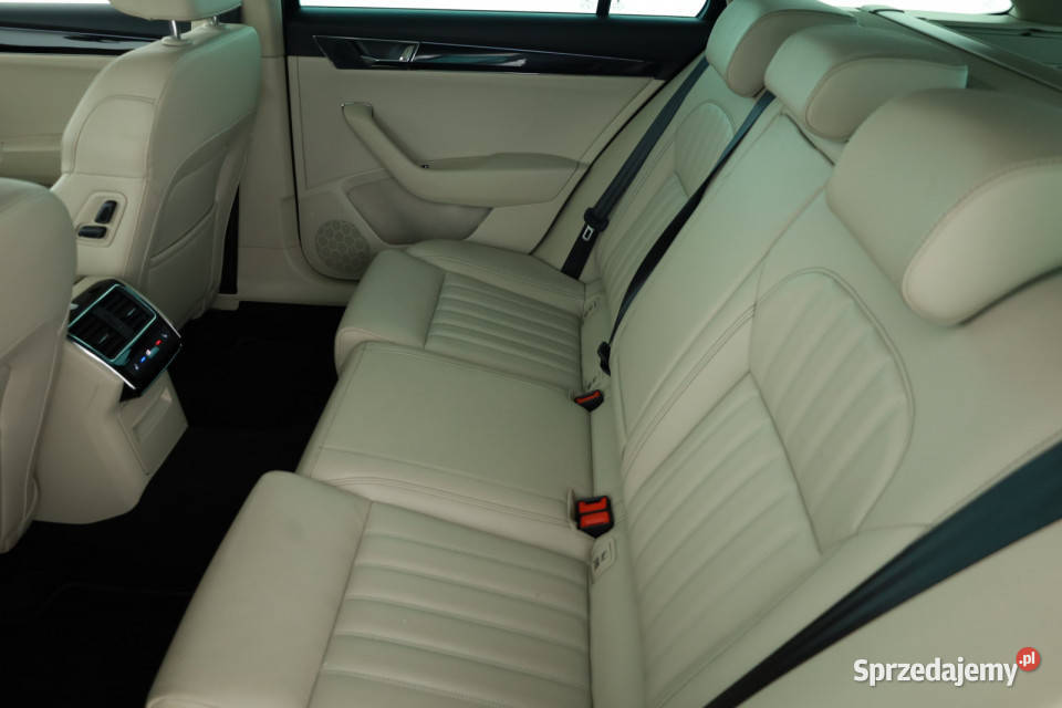 Skoda Superb 20 TSI przyciemniane szyby mazowieckie Piaseczno