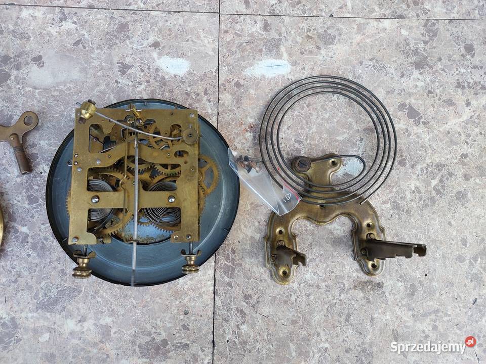 169 Zestaw mechanizm starego zegara ściennego Tczew