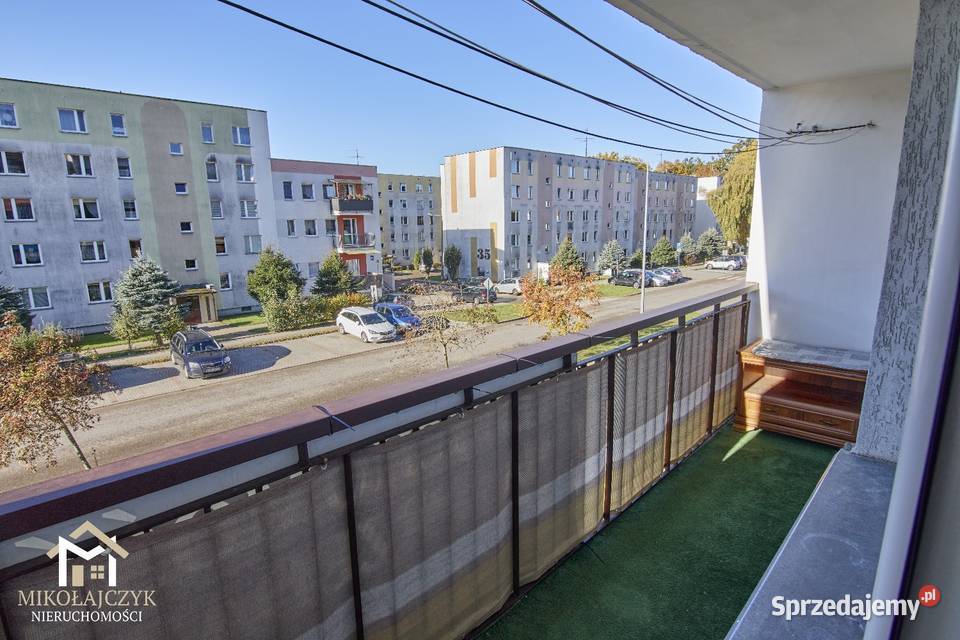 3 pokoje Sikorskiego 1 piętro 60 m2 duży balkon warmińsko-mazurskie Bartoszyce