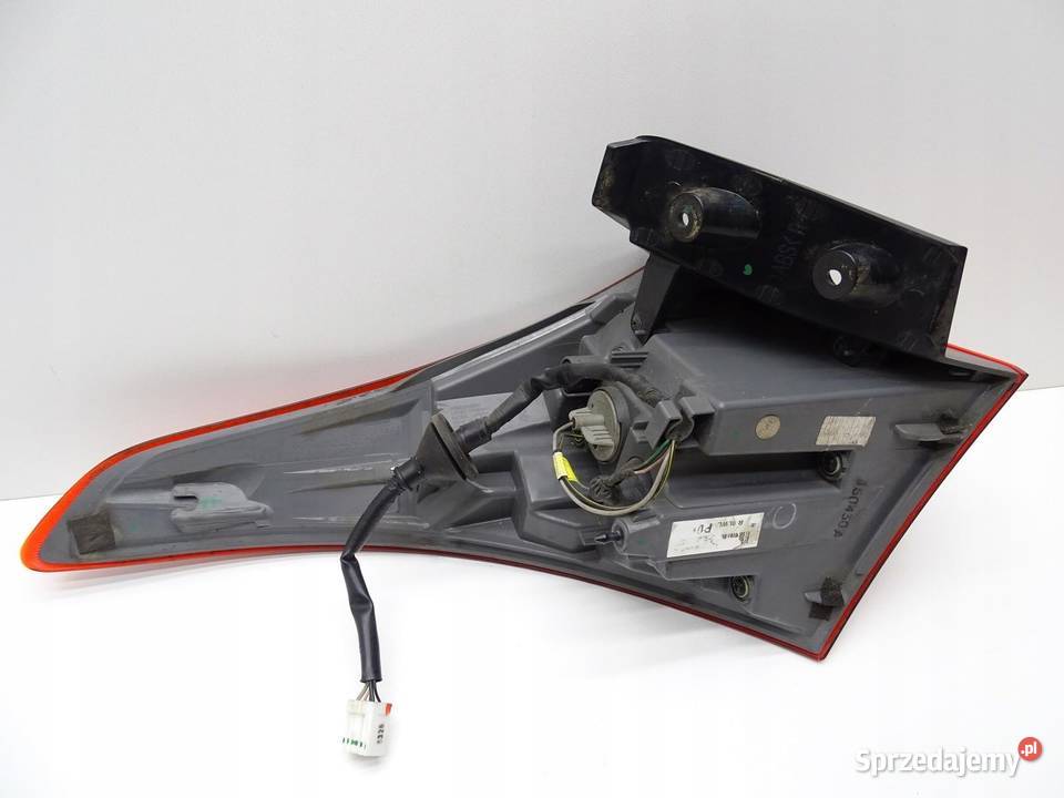 LAMPA PRAWY TYŁ PRAWA TYLNA 92402A50 HYUNDAI I30 Lampy przednie