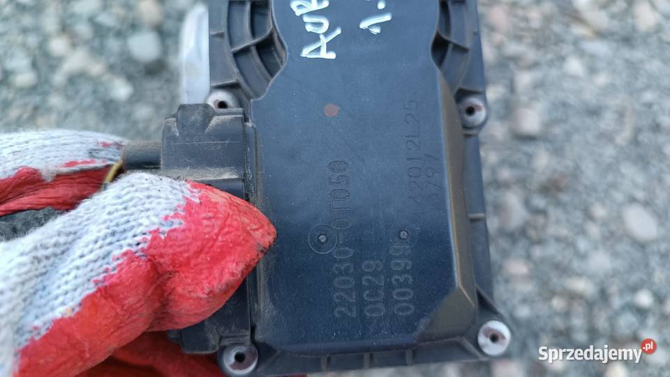 Przepustnica Toyota 16 18 B 220300T050 Radłów