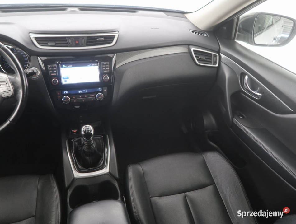 Nissan XTrail 16 dCi nawigacja X-Trail dolnośląskie