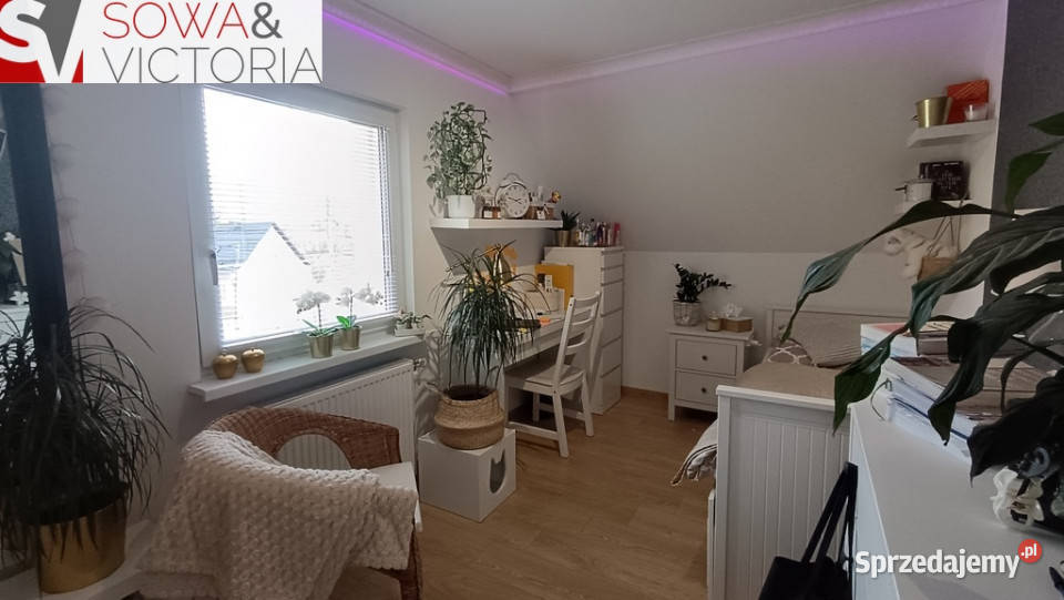 Wypielęgnowany dom w pobliżu Śródmieścia Wałbrzych