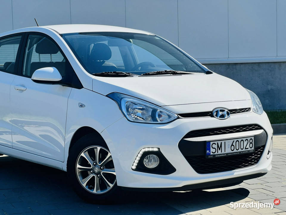 Hyundai i10 10 benz dużym serwisie II 2013 Rok produkcji 2014 śląskie Mikołów