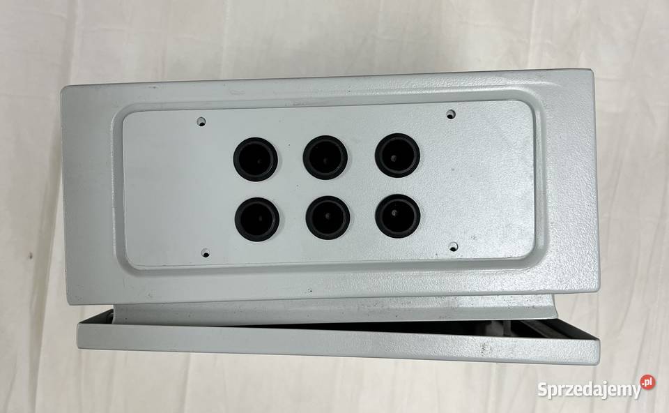 Skrzynka elektryczna metalowa Szludron sprzedam