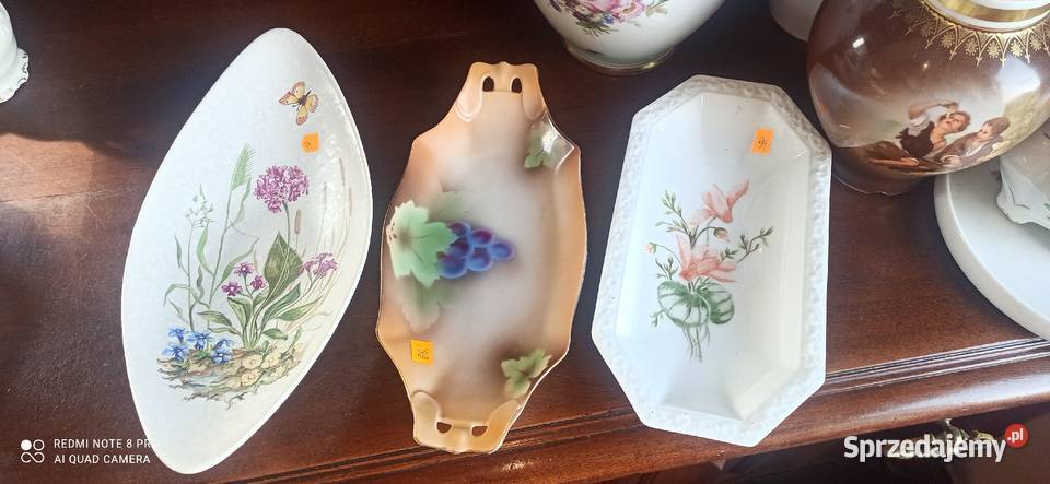 Patera owalna Z motylkiem trawami ziołami