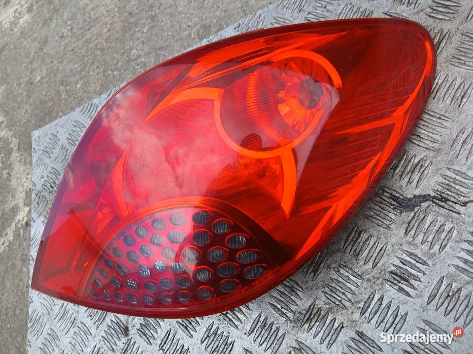 Lampa prawa tył tylna Peugeot 207 EU HB 5D 0609r osobowe Radłów
