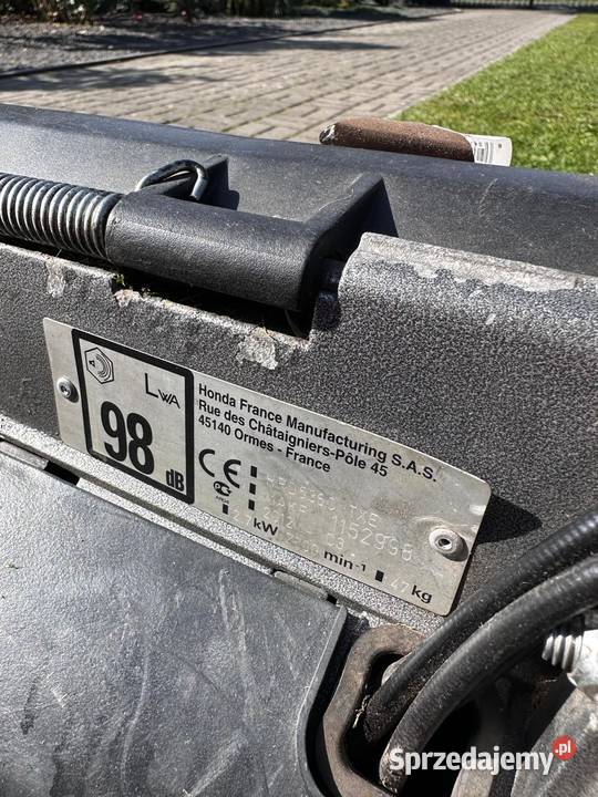Uszkodzona kosiarka Honda HRD536C Chrząstawa Mała