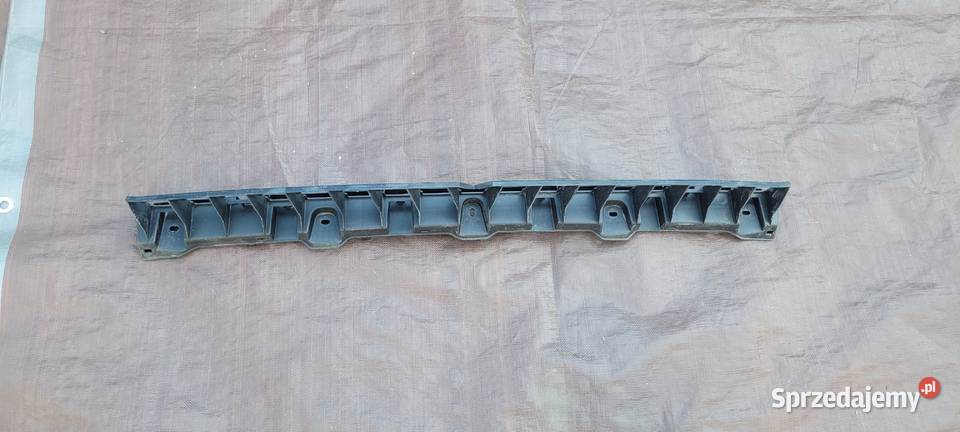 SKODA OCTAVIA IV ŚLIZG MOCOWANIE ZDERZAKA TYL