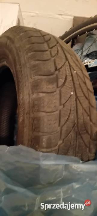 Cztery opony zimowe 16570R14T Malbork