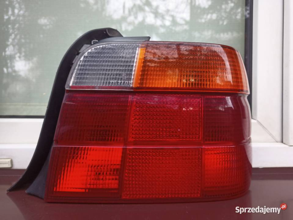 BMW E36 Compact lampa tył tylna prawa wkład łódzkie Sieradz sprzedam