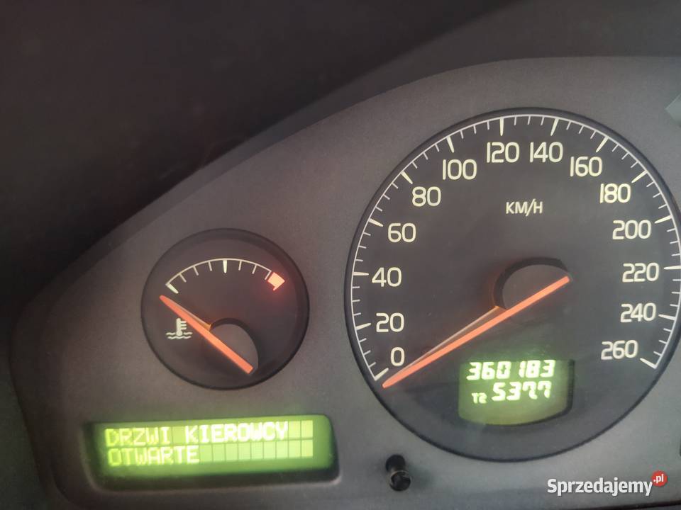 VOLVO XC70 24 D5 AWD sprzedam