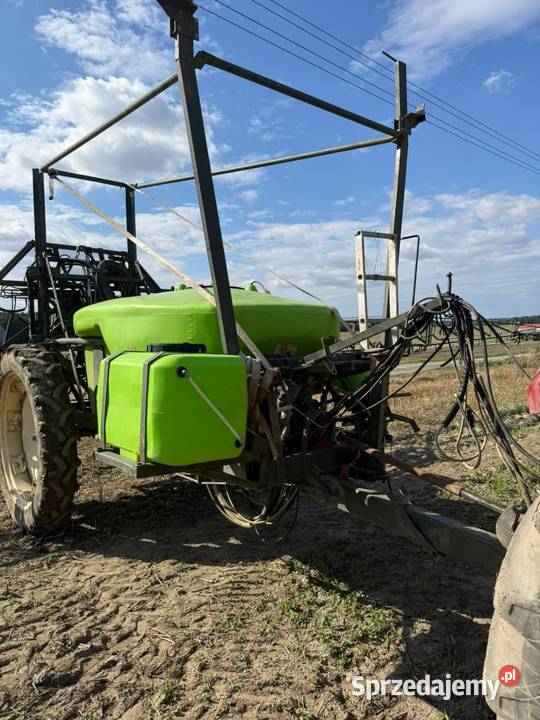 Opryskiwacz tecnoma 2400l 24m kujawsko-pomorskie Zamarte sprzedam