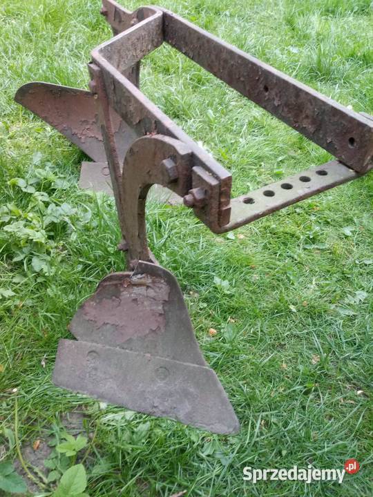 Zabytkowy pług konny dwuskibowy