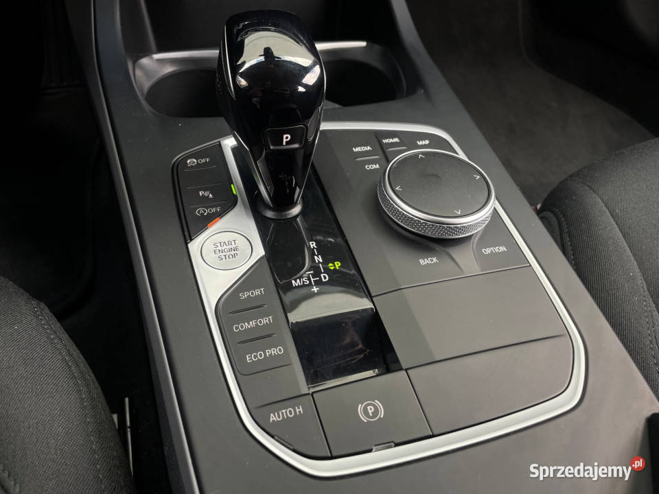 BMW 118 Salon Virtual kokpit CarPlay Podgrzewane Seria 1 łódzkie sprzedam