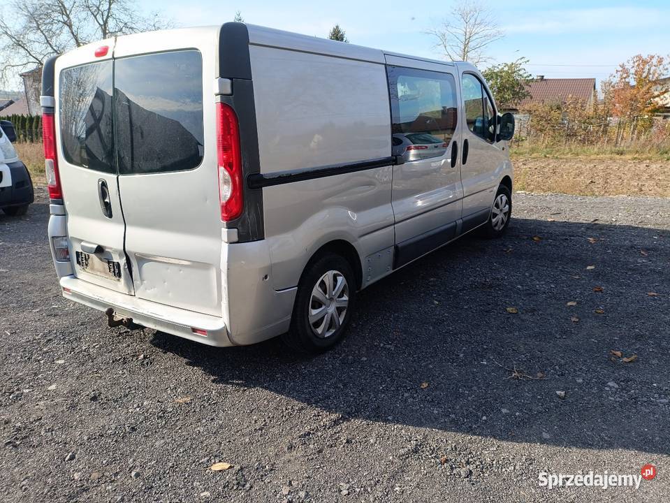 Opel Vivaro brygadowka L2 H1 5 osobowy