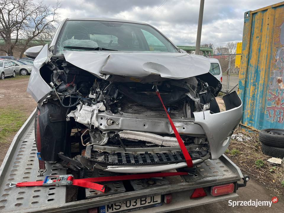 TOYOTA YARIS HYBRID 2014R 94000km Tarnów