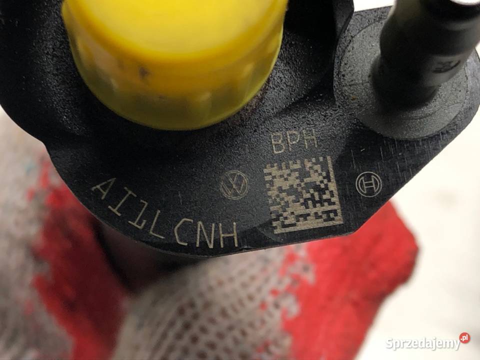 WTRYSKIWACZE KOMPLET VW PASSAT CC B6 03L130277 osobowe podkarpackie