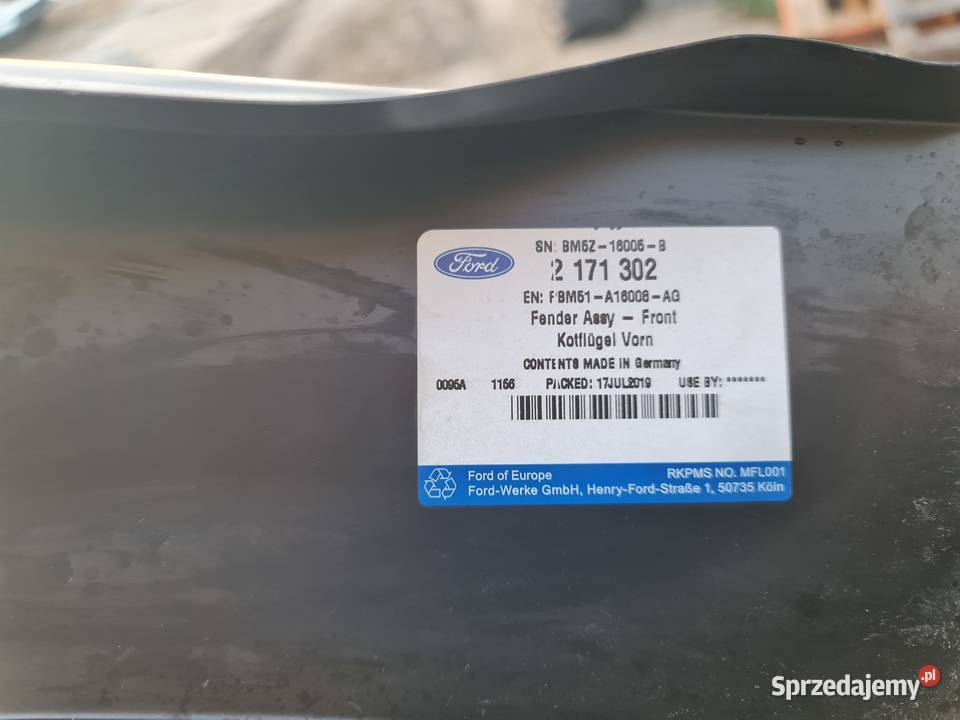 Błotnik FORD Focus III osobowe Radom sprzedam
