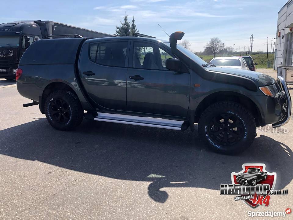 Mitsubishi L200 Zabudowa Hardtop 22 osobowe Pasłęk