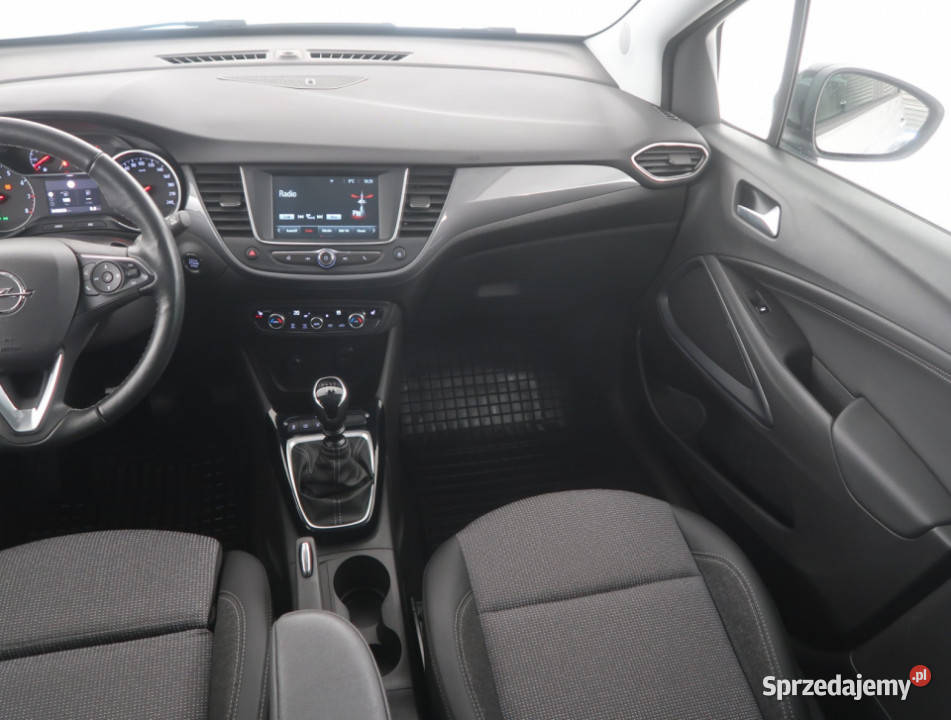 Opel Crossland 12 Turbo gniazdo USB Samochody osobowe dolnośląskie Bielany Wrocławskie