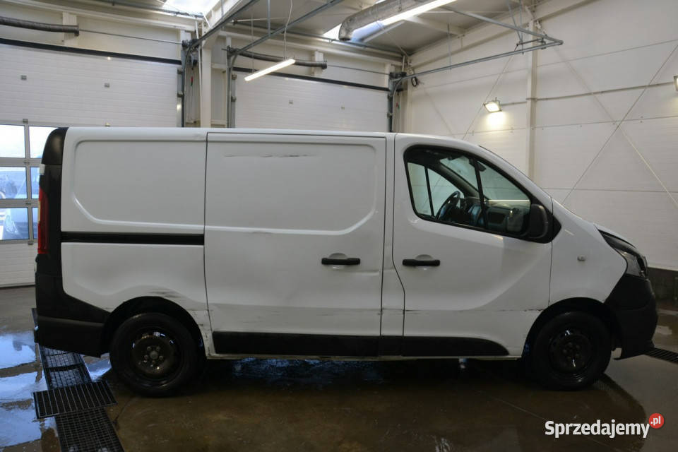 Nissan NV300 16 diesel 125 6biegów mały przebieg Nissan Kęty