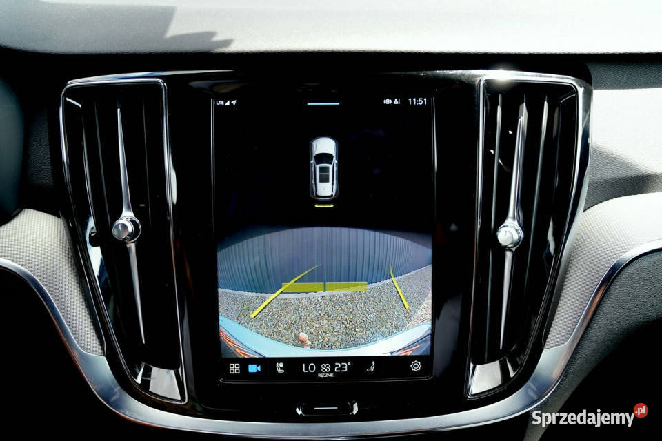 Volvo V60 R DESIGN acc FUL LED skóra nawi ALUSY czujnik parkowania