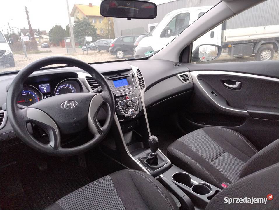 Hyundai i30 14 benzyna ledy 2x koła nieuszkodzony Białystok sprzedam