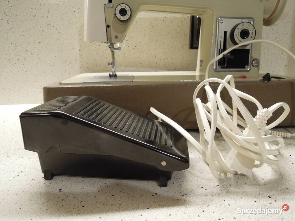 Maszyna do szycia ŁUCZNIK 466 walizkowa