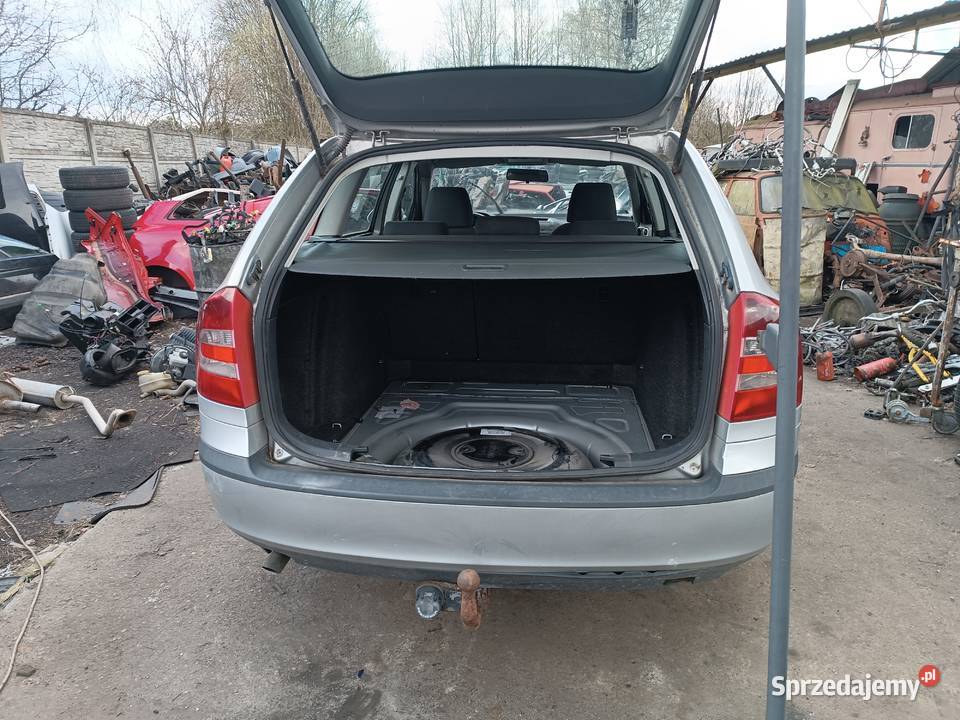 Skoda Octavia II 16 silnik 167 poduszka powietrzna Osieck sprzedam