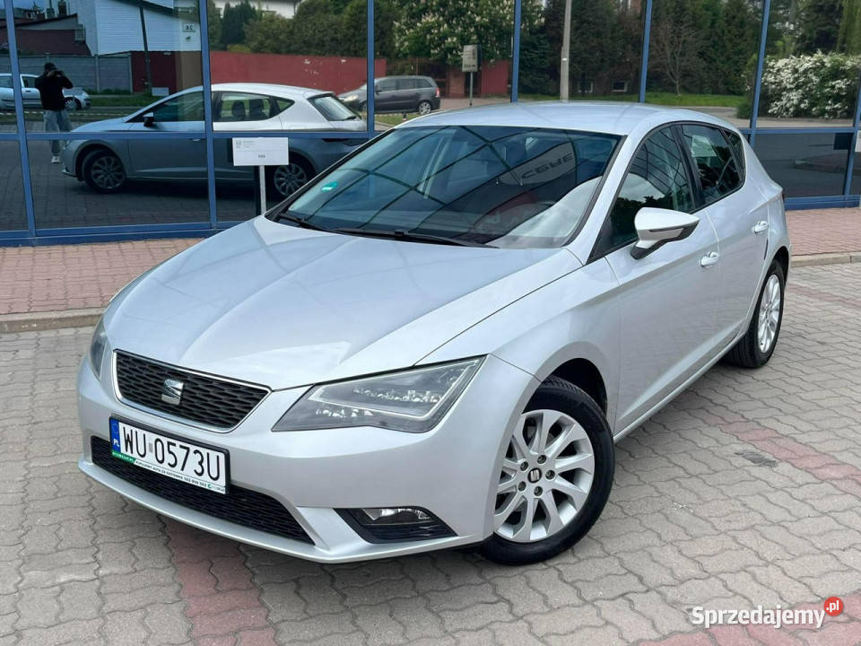 Seat Leon SERWIS ASO BEZWYPADEK NIESKI PRZEBIEG nieuszkodzony Warszawa