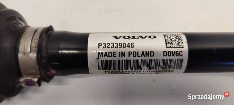 VOLVO XC40 PÓŁOŚ LEWY PRZÓD 32339046