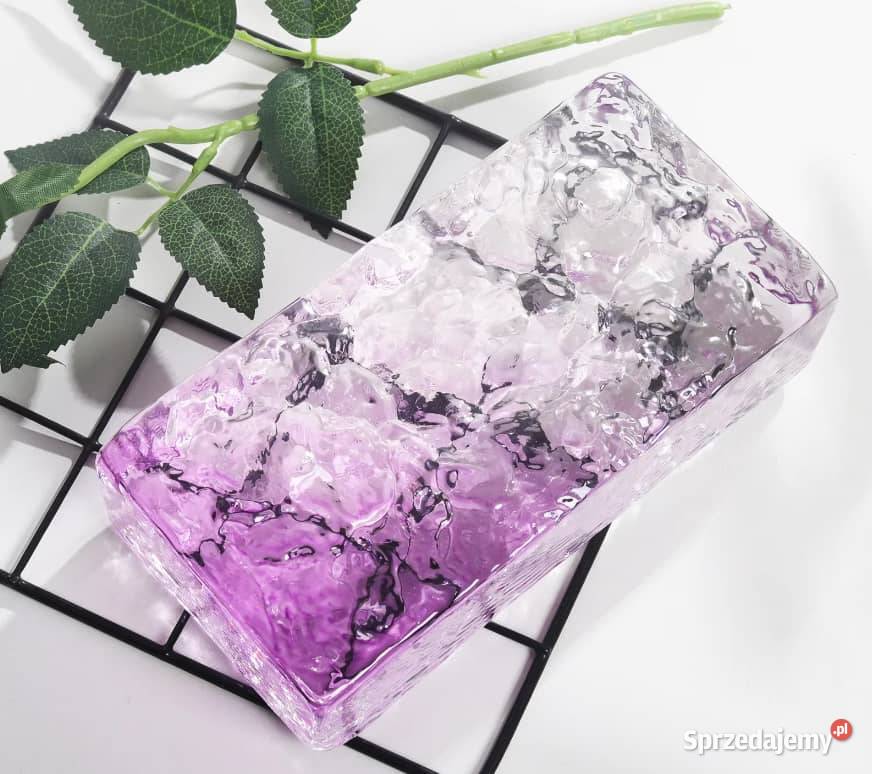 Cegła szklanaLuksery Cegły szklane Pustaki Łopienno