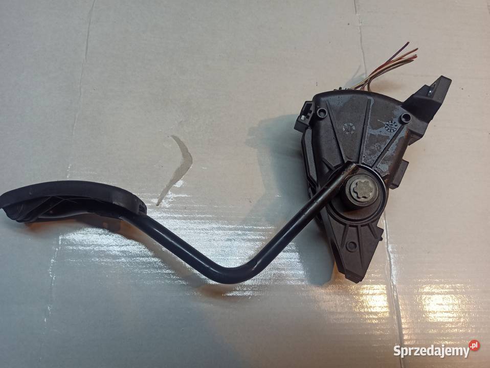 Opel Vivaro A Renault Trafic 2 Primastar Pedał Bolesławiec