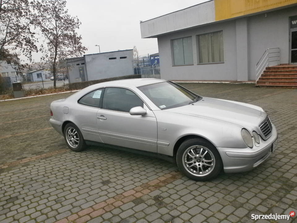 Mercedes Benz CLK 200 sliczny srebrny w ciaglej centralny zamek Brzeg